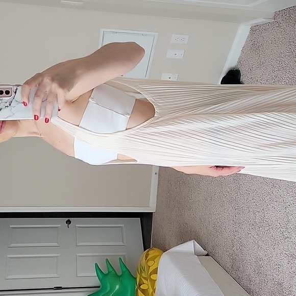 Free People Beach white Maxi w/bandeau top - Picture 8 of 8